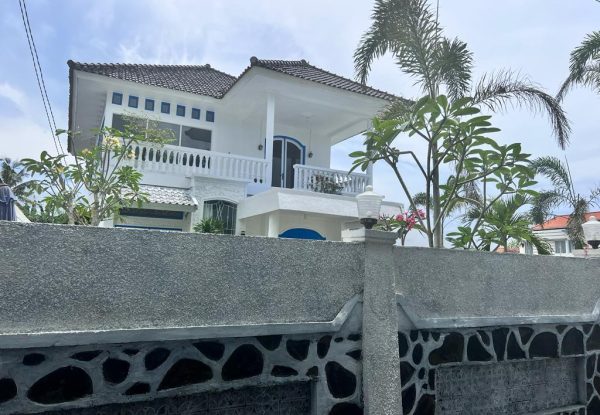 beachfront_house_for_sale_lombok_senggigi_montong_mataram_villa (4)